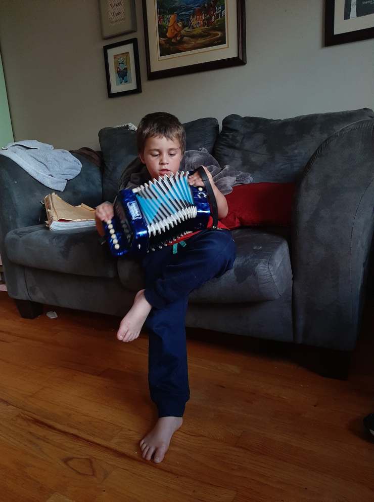 118199171_921023835057065_6505205527764758320_n